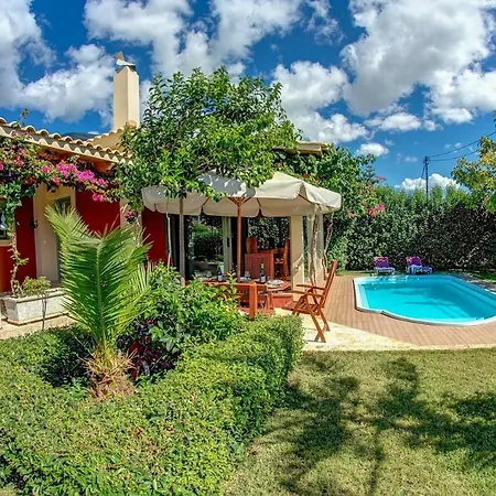 Villa Trapezaki Secret Garden