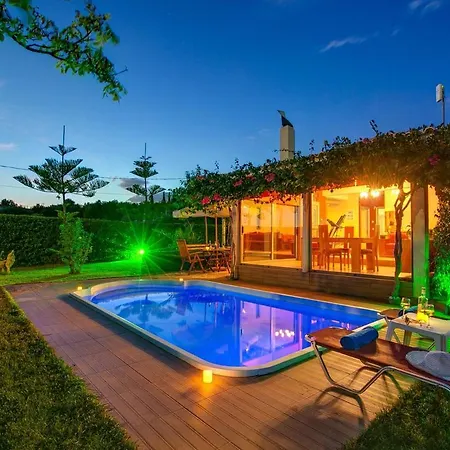 Villa Trapezaki Secret Garden