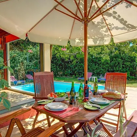Villa Trapezaki Secret Garden *