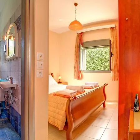 Trapezaki Secret Garden Villa