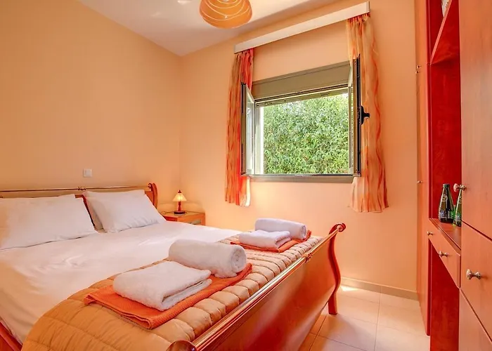 Trapezaki Secret Garden Villa