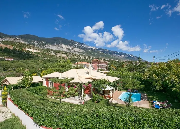 Villa Trapezaki Secret Garden *