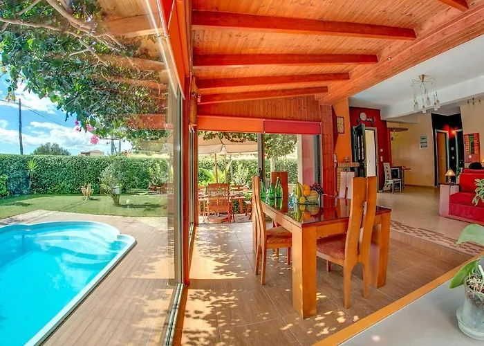 Trapezaki Secret Garden Vila